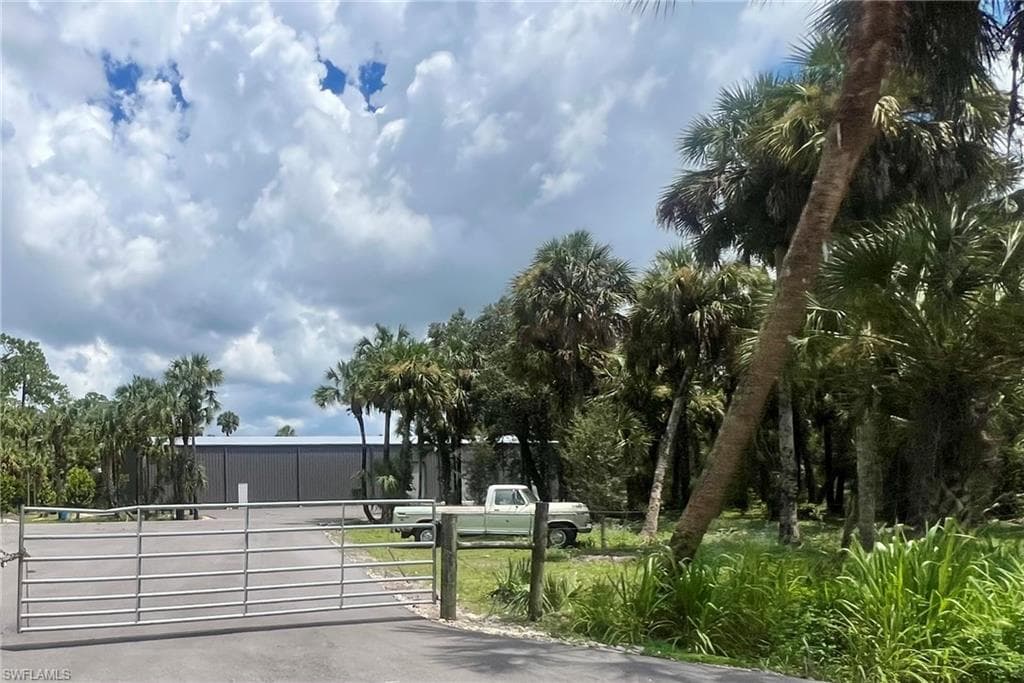 1303 Shady Ln, Naples, FL 34120-4