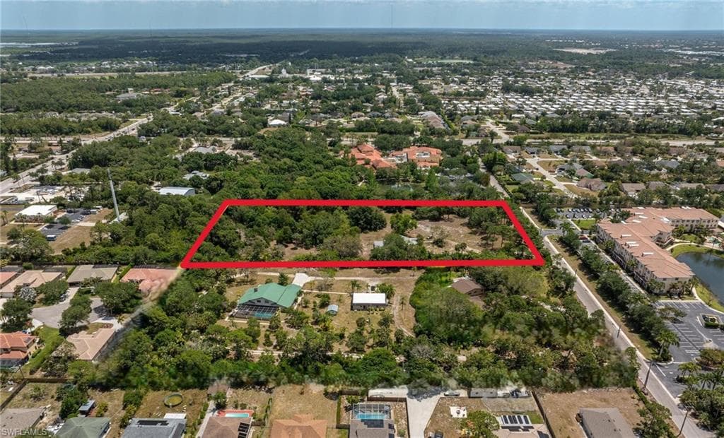 11405 Longfellow Ln, Bonita Springs, FL 34135-8