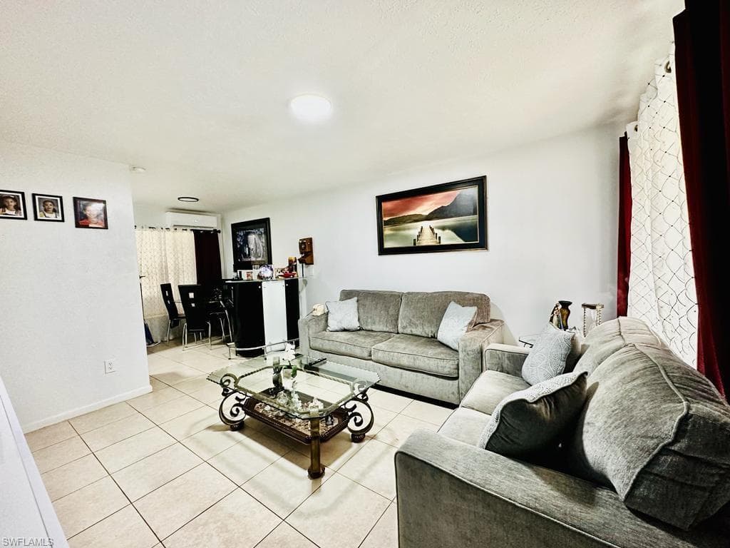 22 Westminster St N, Lehigh Acres, FL 33936-3