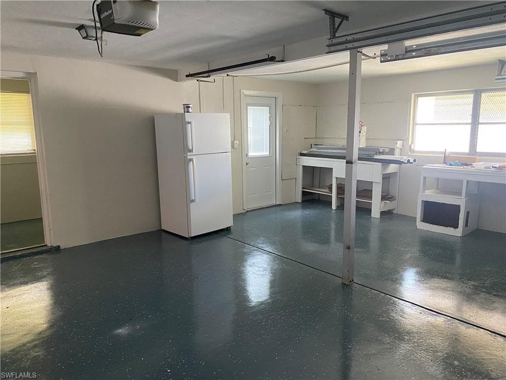 209 Rockcliff Ave, Lehigh Acres, FL 33936-25