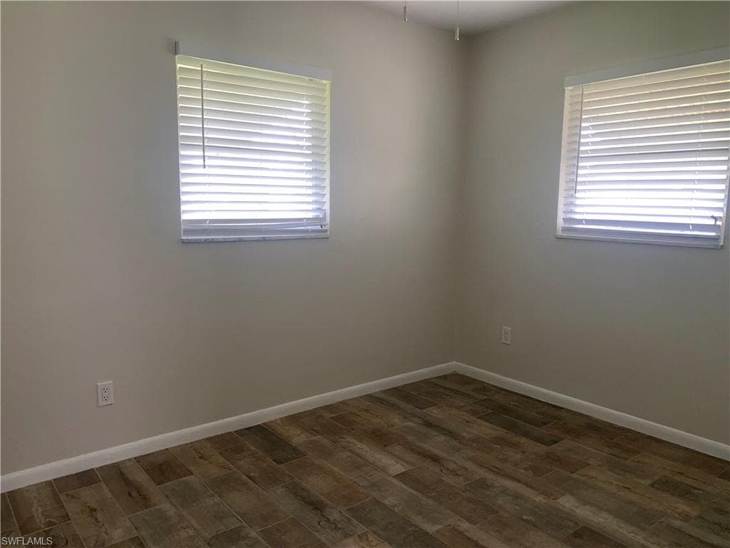 209 Rockcliff Ave, Lehigh Acres, FL 33936-8