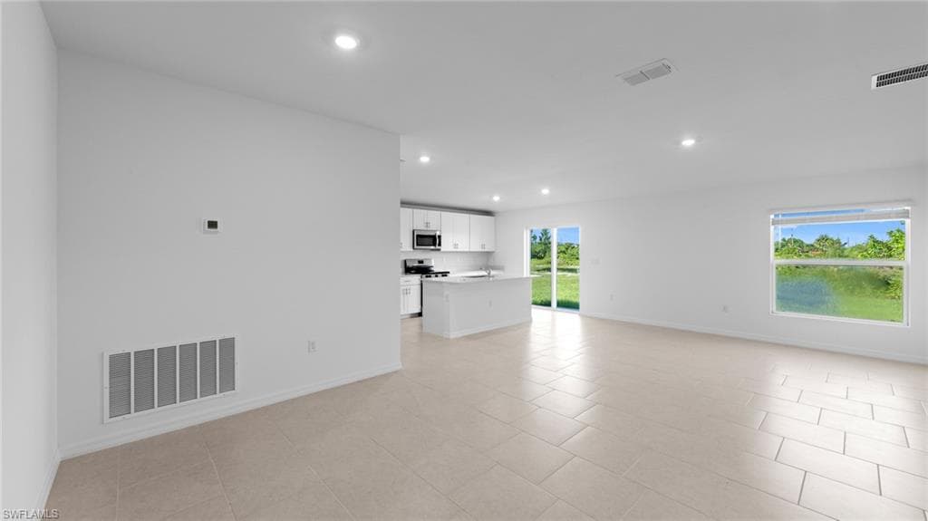 515 Redwood Ave S, Lehigh Acres, FL 33974-11