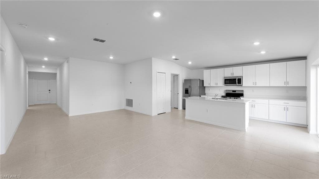 515 Redwood Ave S, Lehigh Acres, FL 33974-16