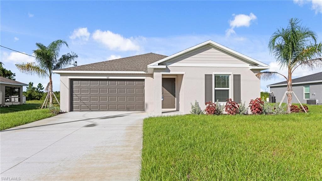 515 Redwood Ave S, Lehigh Acres, FL 33974-1