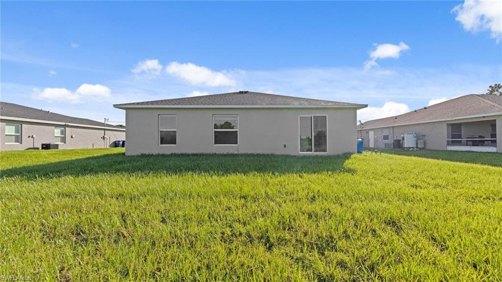 515 Redwood Ave S, Lehigh Acres, FL 33974-26