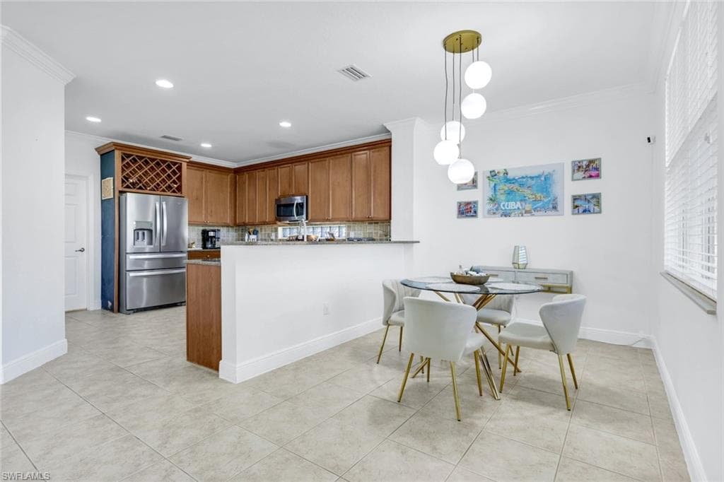 1570 Double Eagle Trl, Naples, FL 34120-16