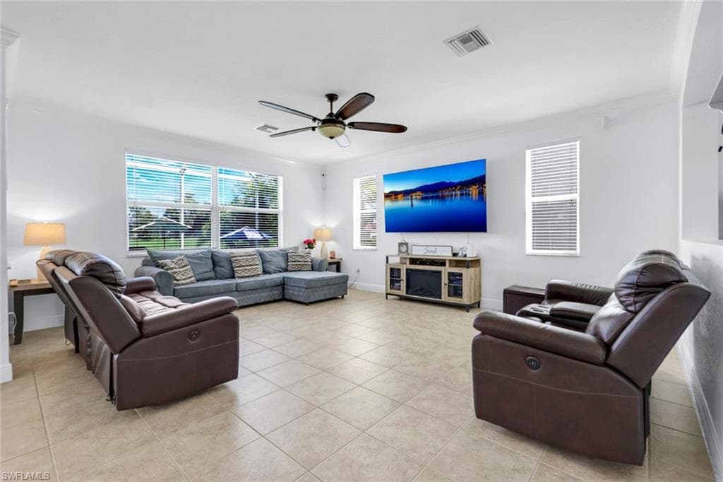 1570 Double Eagle Trl, Naples, FL 34120-19