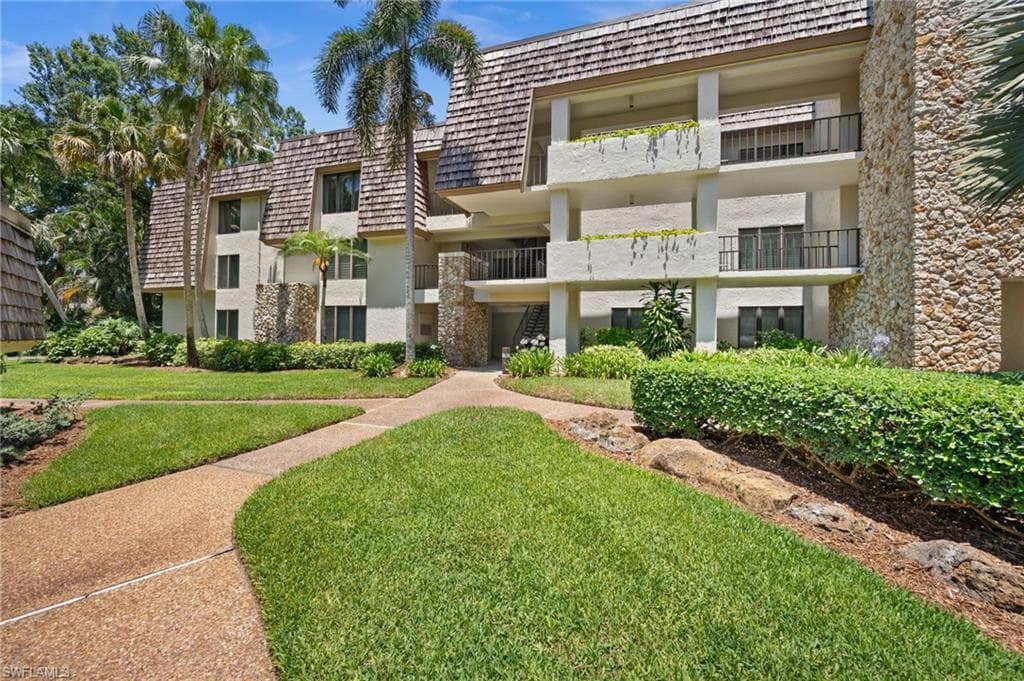 100 Tall Pine Ln 1101, Naples, FL 34105-39