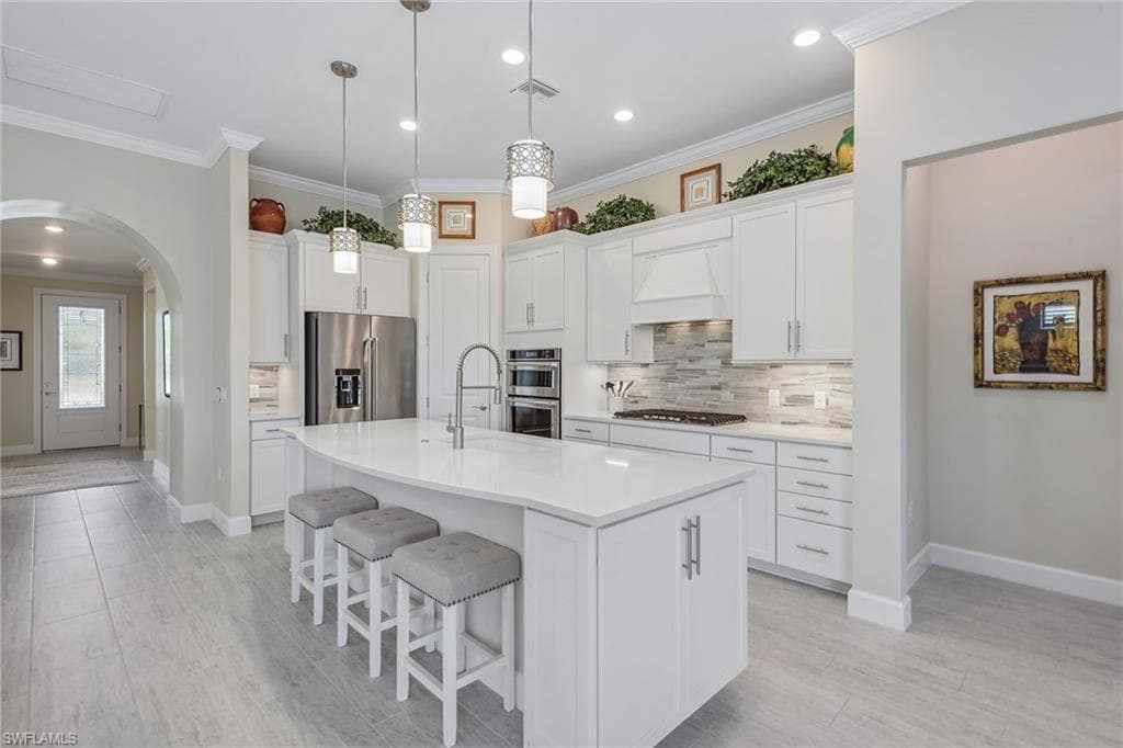 2720 Amaranda Ct, Naples, FL 34114-9