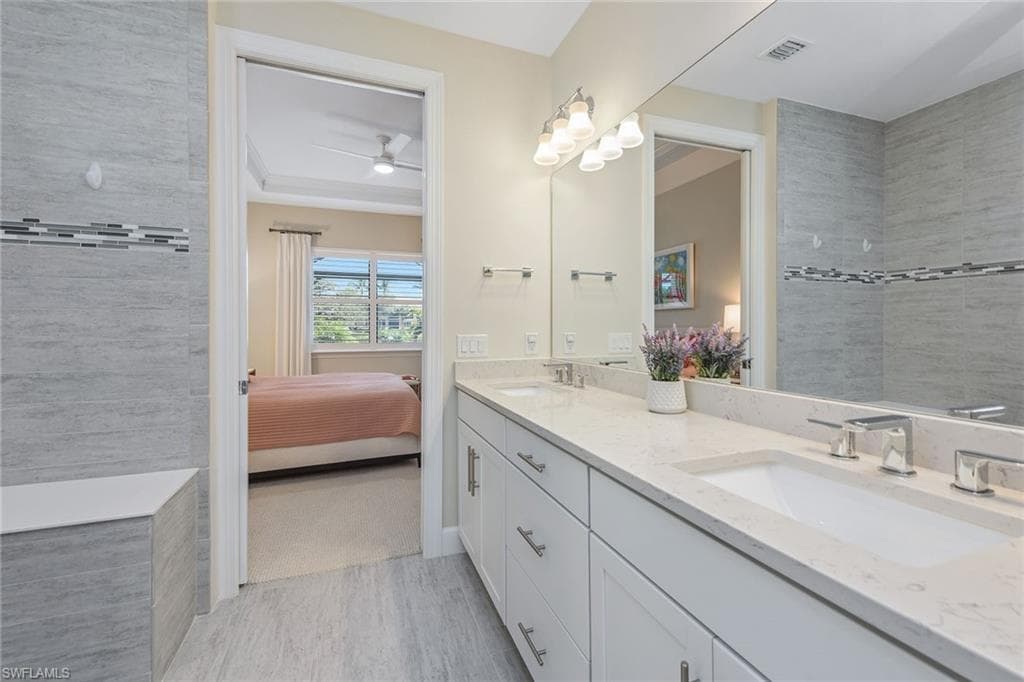 2720 Amaranda Ct, Naples, FL 34114-16