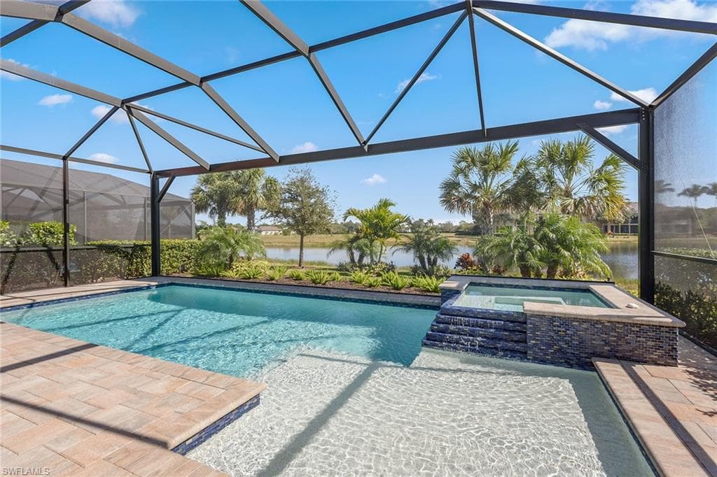 2720 Amaranda Ct, Naples, FL 34114-28