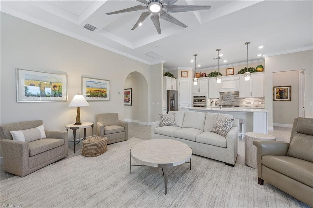 2720 Amaranda Ct, Naples, FL 34114-7