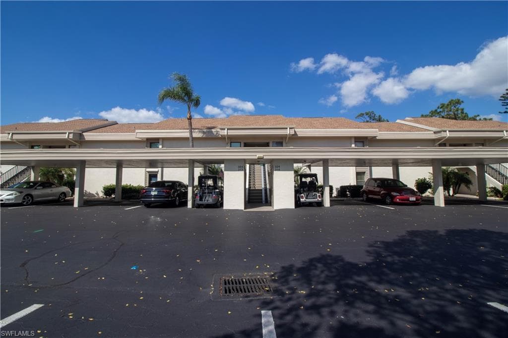 5585 Trailwinds Dr 314, Fort Myers, FL 33907-3