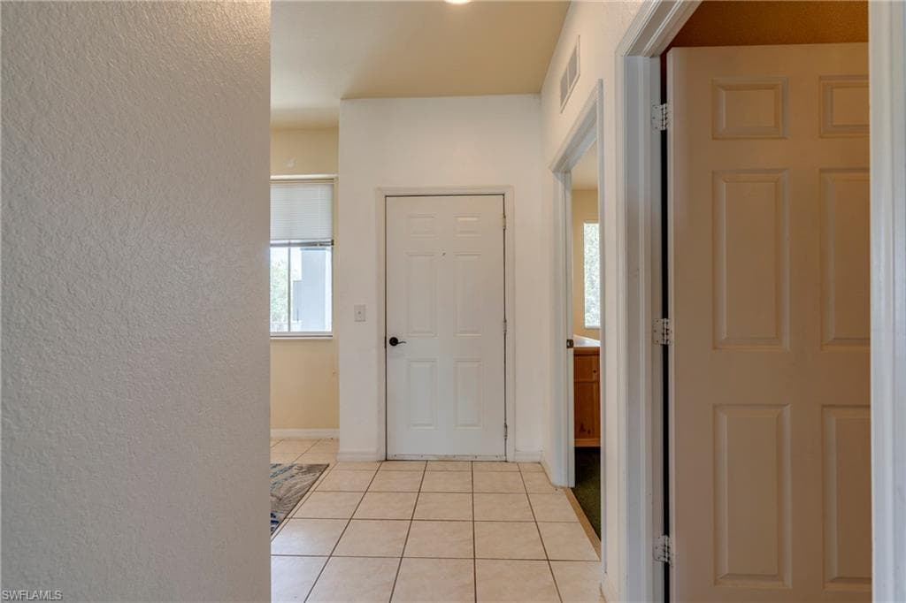 7930 Mahogany Run Ln 824, Naples, FL 34113-13