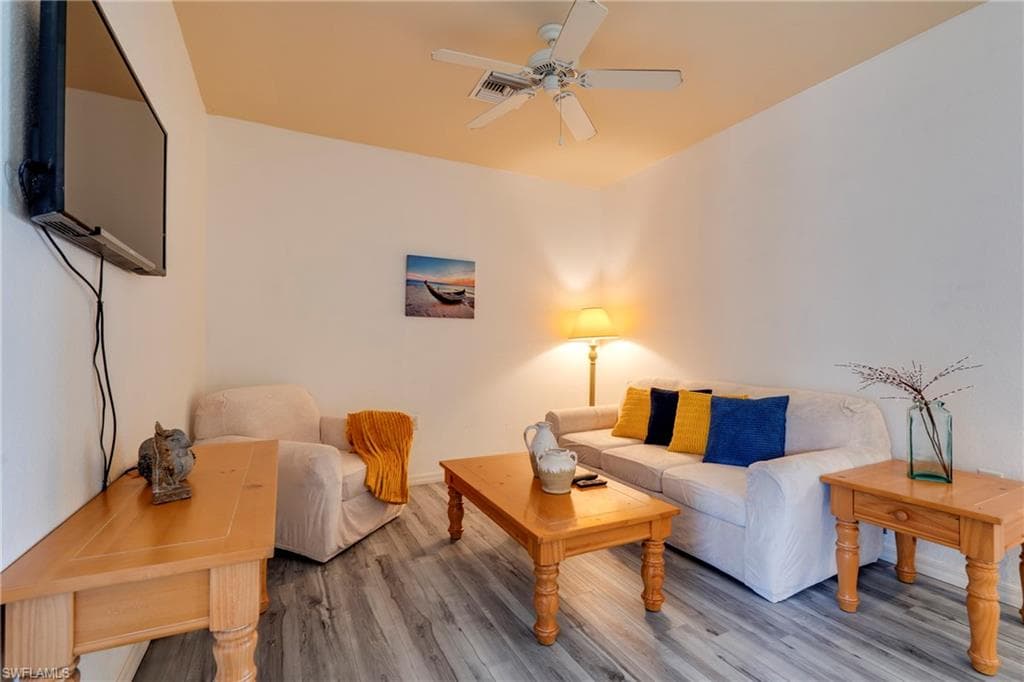 7930 Mahogany Run Ln 824, Naples, FL 34113-14