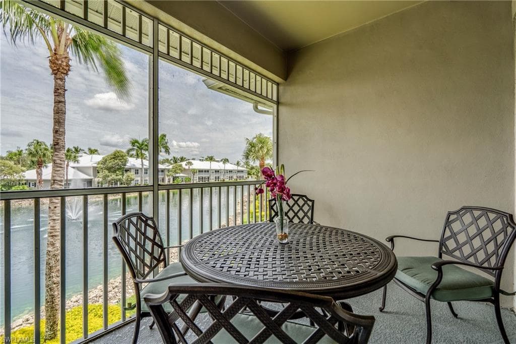 7930 Mahogany Run Ln 824, Naples, FL 34113-28