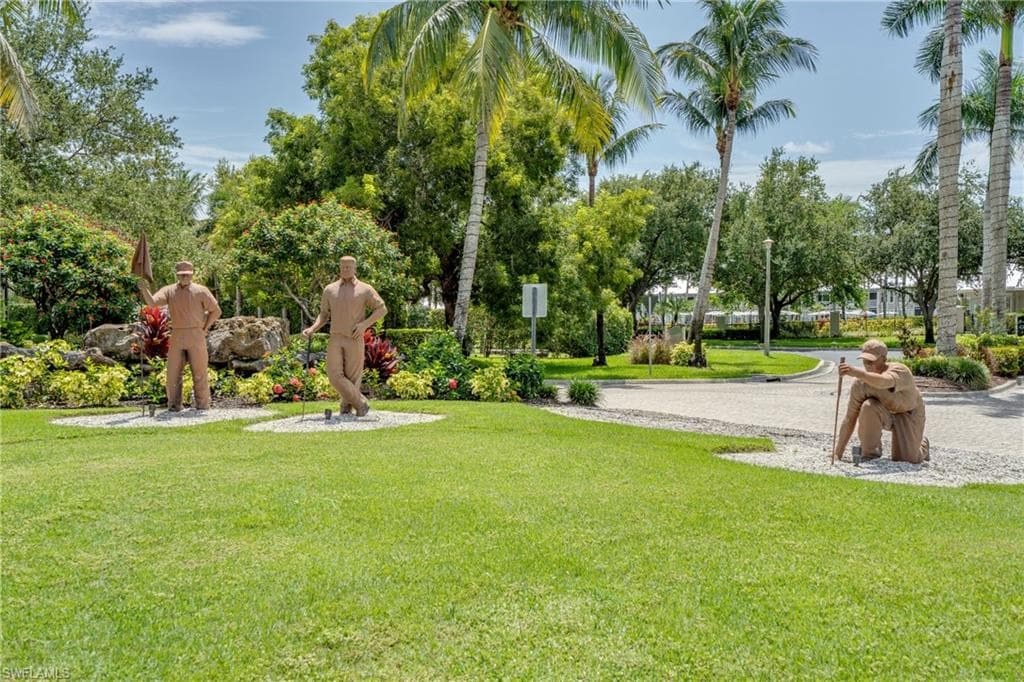 7930 Mahogany Run Ln 824, Naples, FL 34113-2