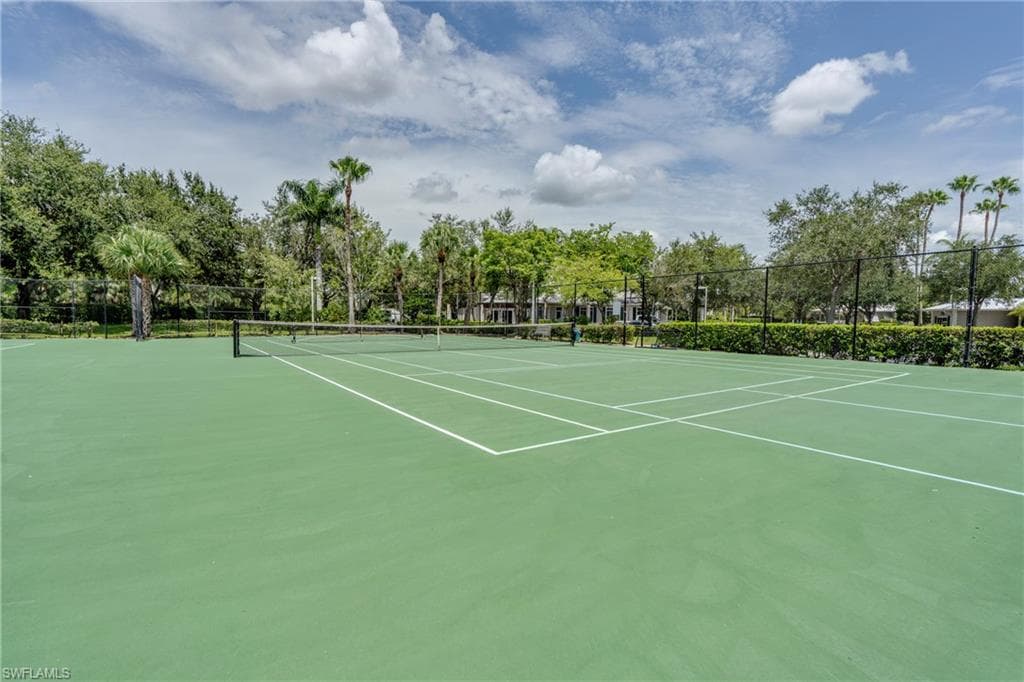 7930 Mahogany Run Ln 824, Naples, FL 34113-39