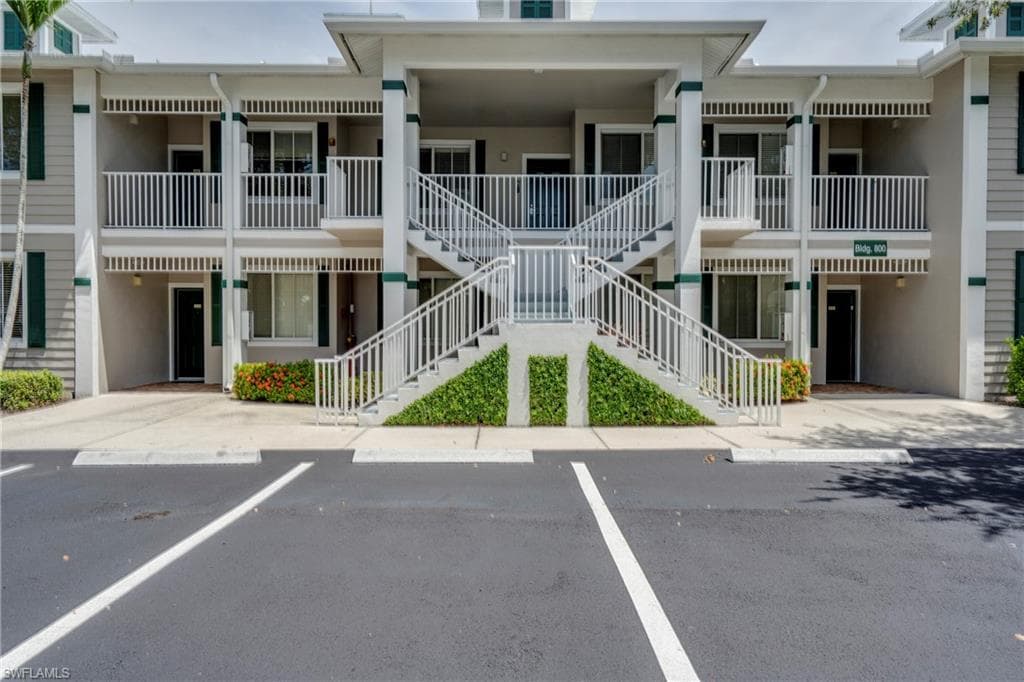 7930 Mahogany Run Ln 824, Naples, FL 34113-3