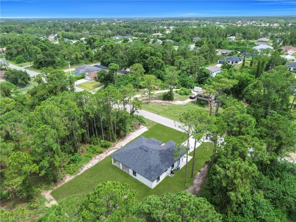 5222 Lee St, Lehigh Acres, FL 33971-9