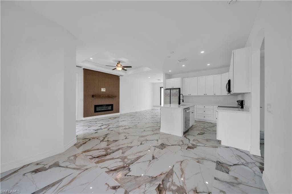 5222 Lee St, Lehigh Acres, FL 33971-30