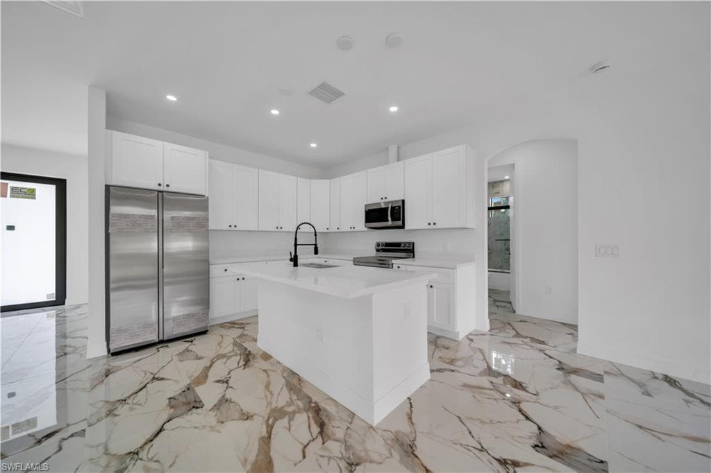 5222 Lee St, Lehigh Acres, FL 33971-34