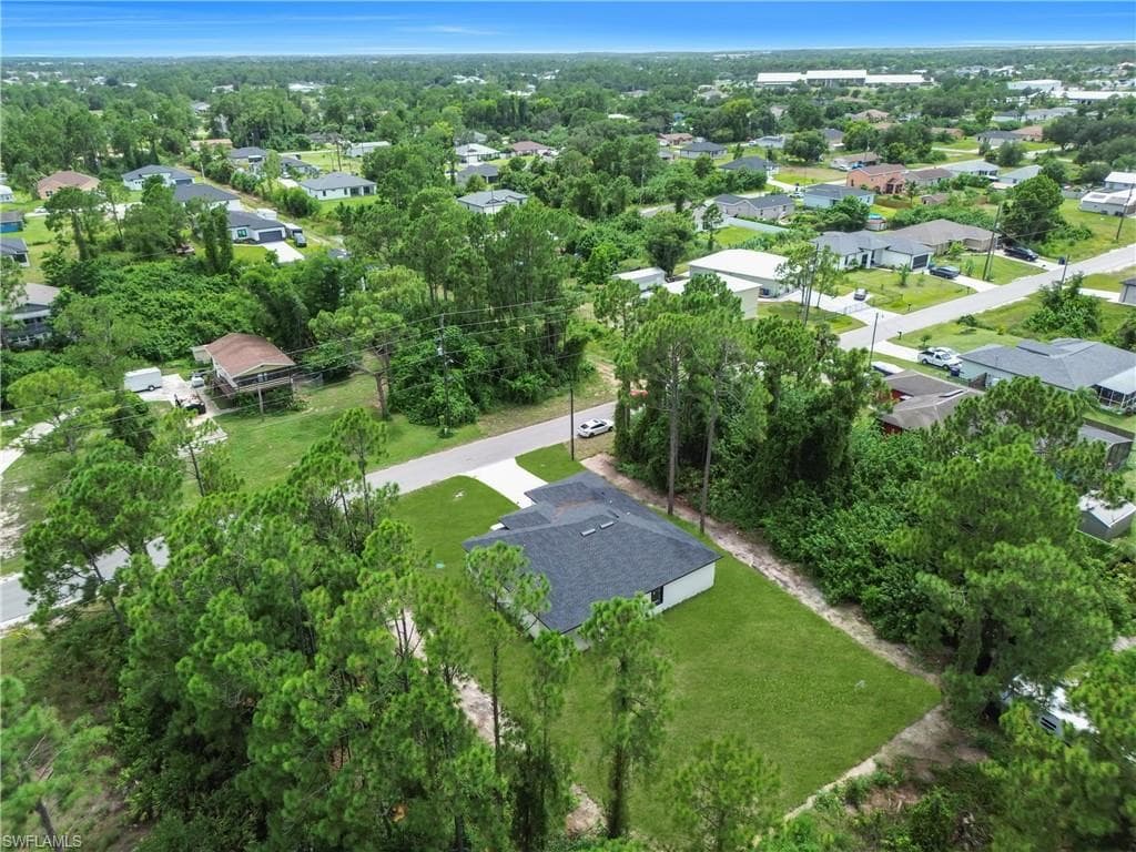 5222 Lee St, Lehigh Acres, FL 33971-7