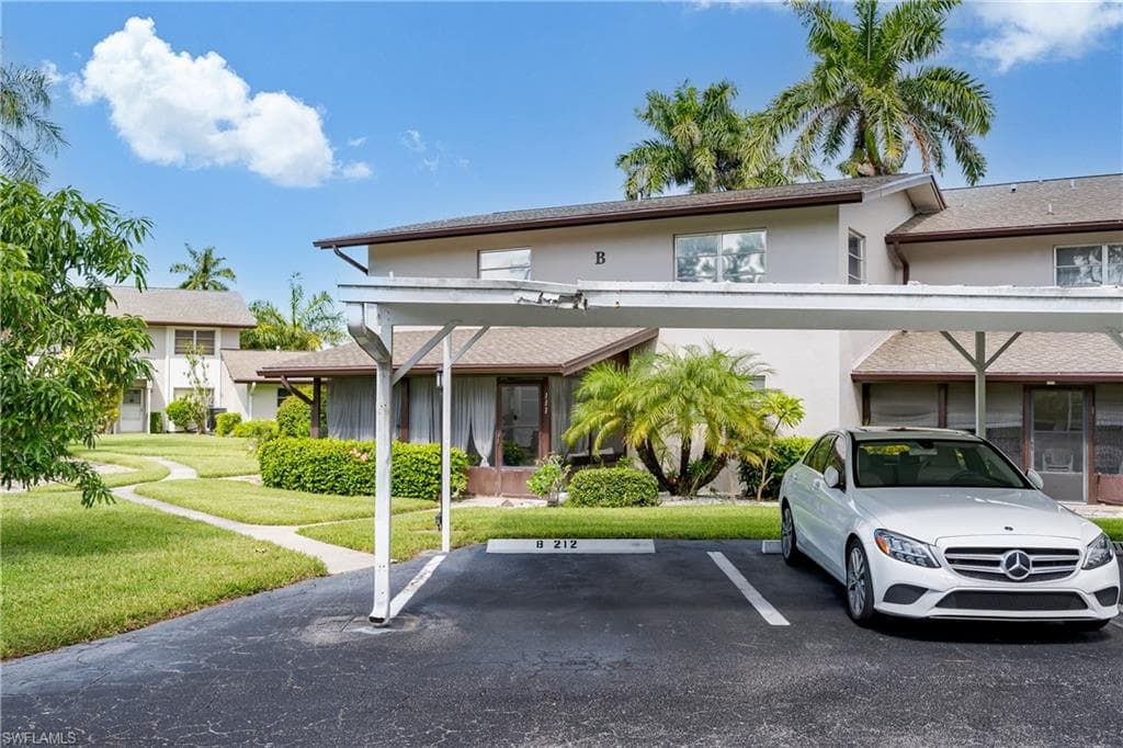 180 Cypress Way E B212, Naples, FL 34110-30