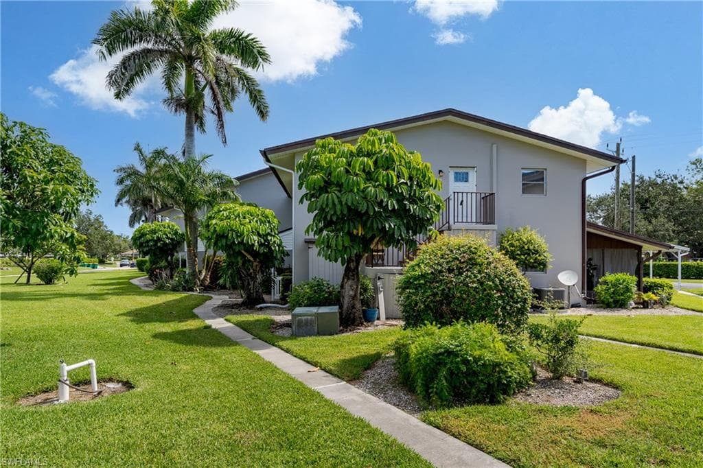 180 Cypress Way E B212, Naples, FL 34110-35