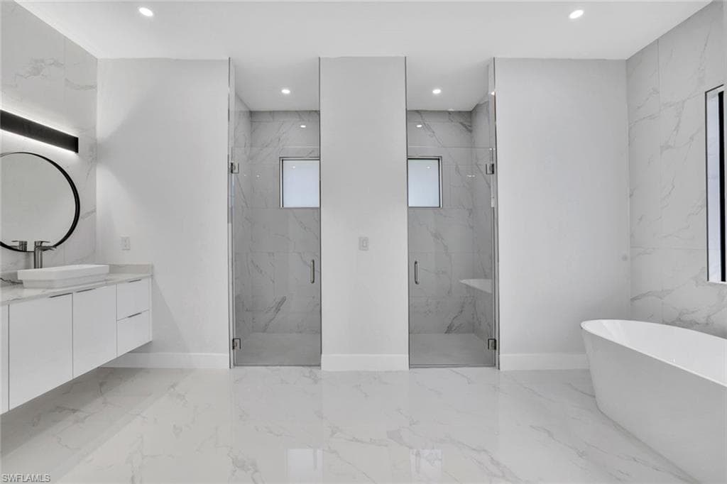 169 18th Ave NW, Naples, FL 34120-11