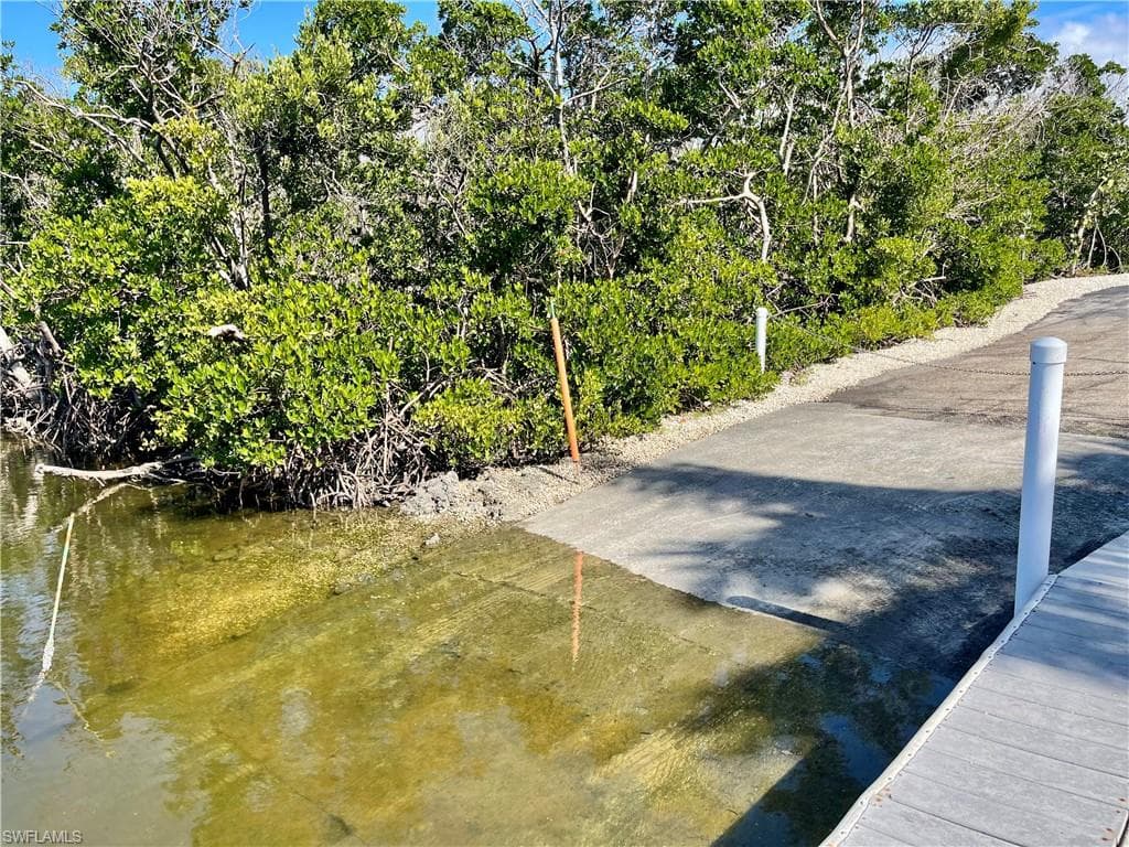 15 Galleon Way, Fort Myers Beach, FL 33931-9