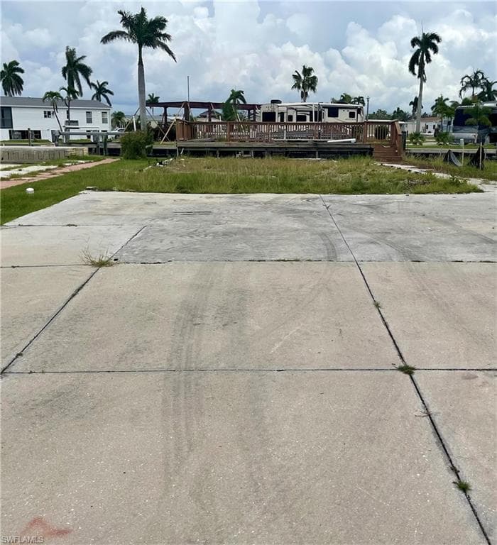 15 Galleon Way, Fort Myers Beach, FL 33931-3