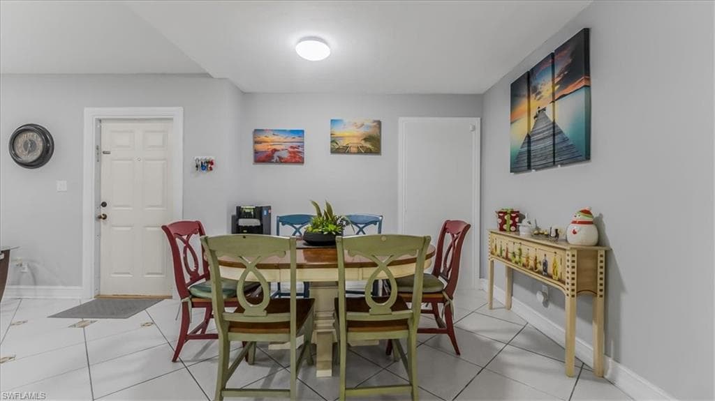 1733 45th Ter SW, Naples, FL 34116-16