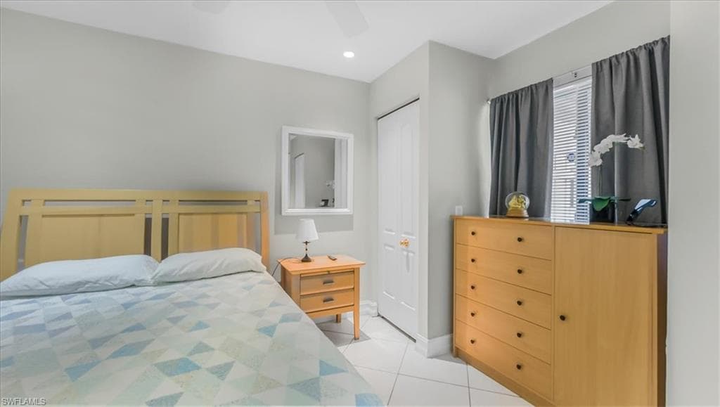 1733 45th Ter SW, Naples, FL 34116-20