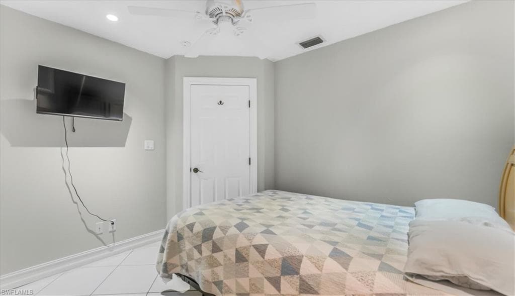 1733 45th Ter SW, Naples, FL 34116-21