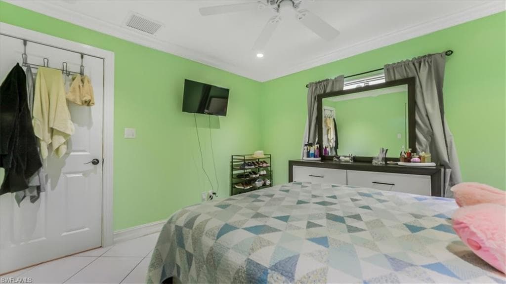 1733 45th Ter SW, Naples, FL 34116-25