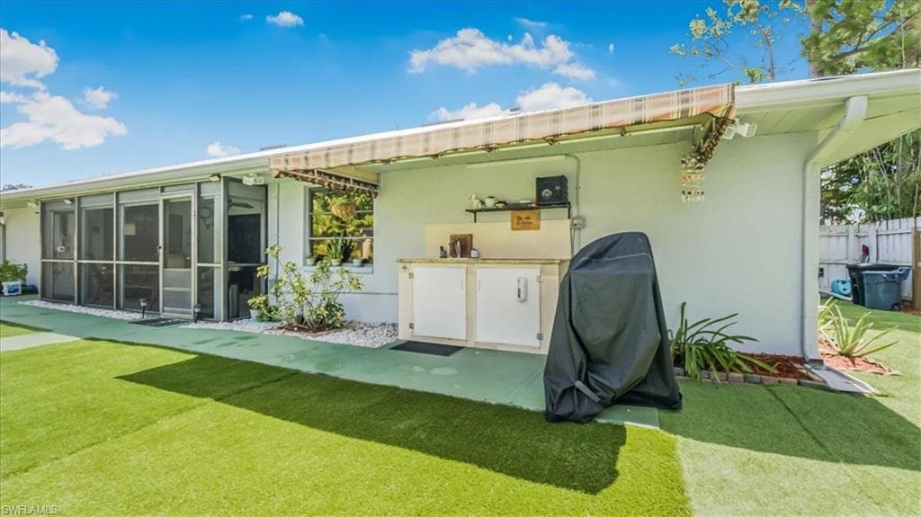 1733 45th Ter SW, Naples, FL 34116-32