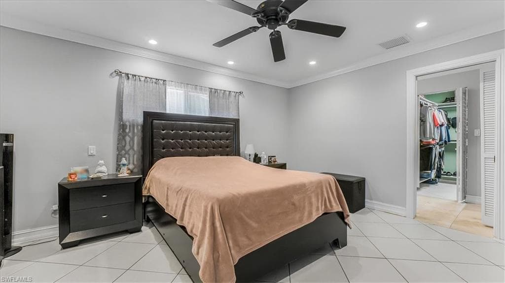 1733 45th Ter SW, Naples, FL 34116-7