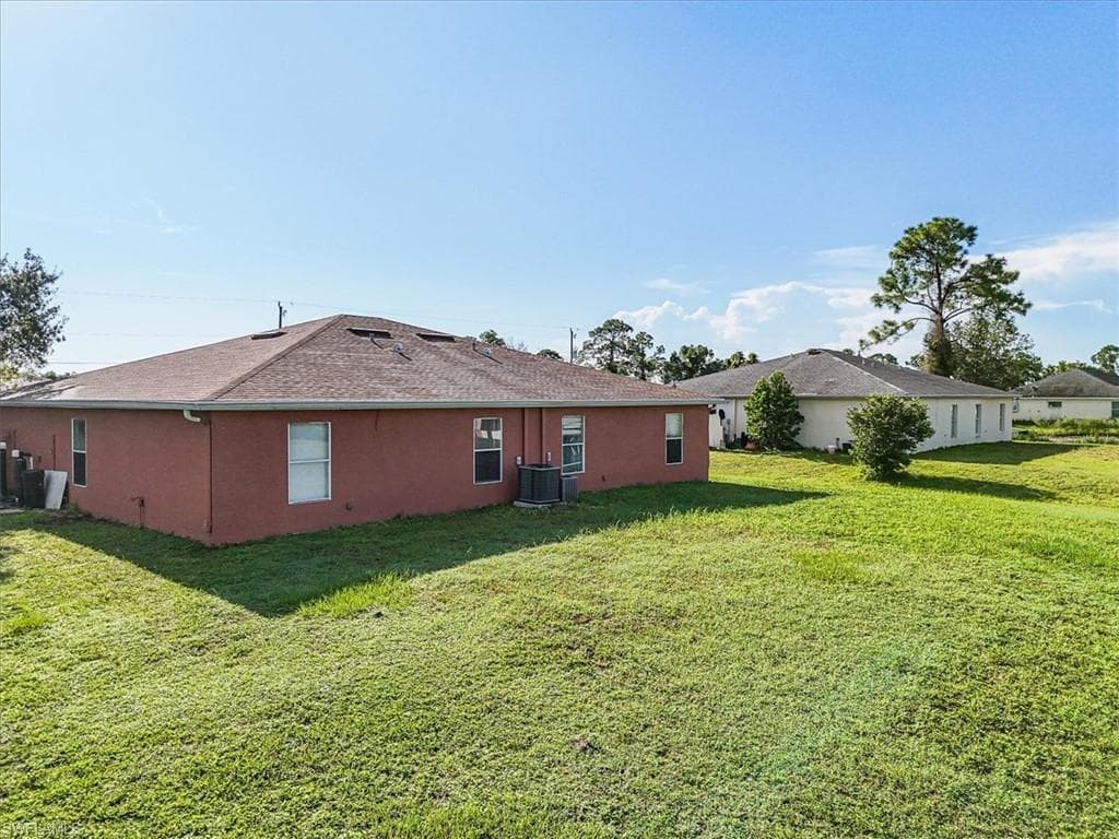 204/206 Ichabod Ave, Lehigh Acres, FL 33973-25