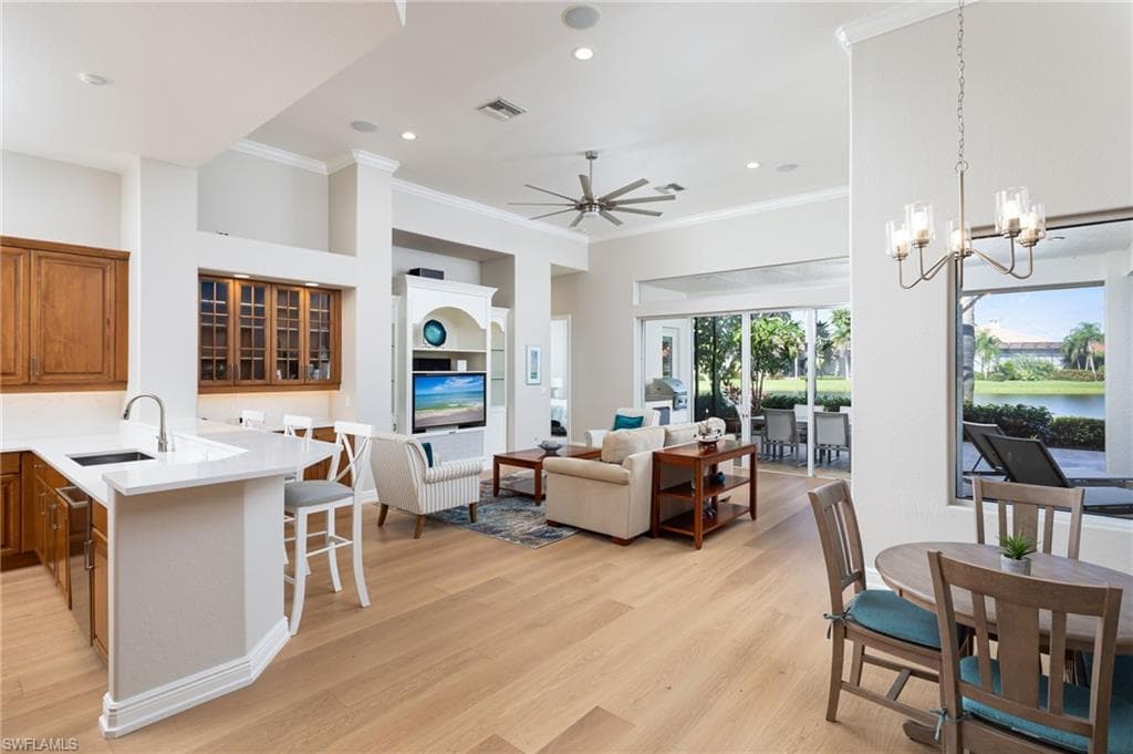 499 Terracina Way, Naples, FL 34119-9