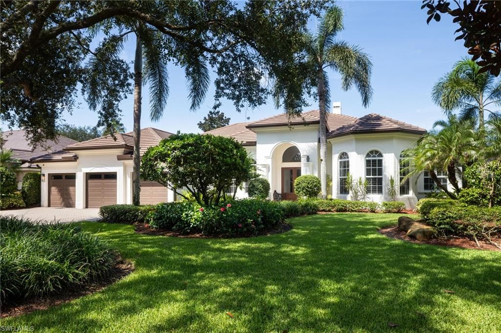 499 Terracina Way, Naples, FL 34119-1