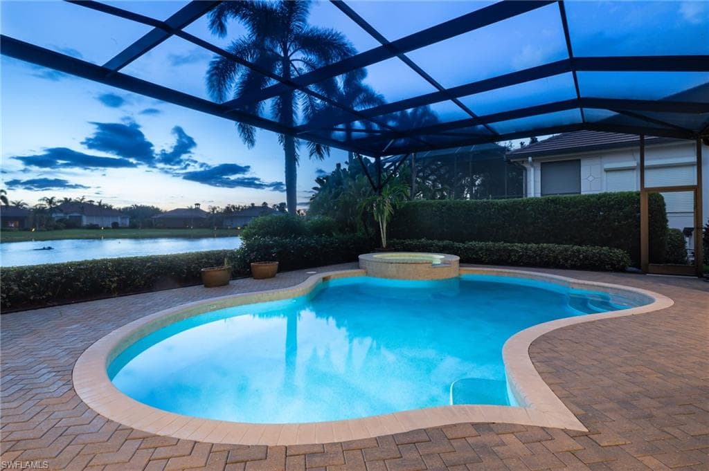 499 Terracina Way, Naples, FL 34119-34