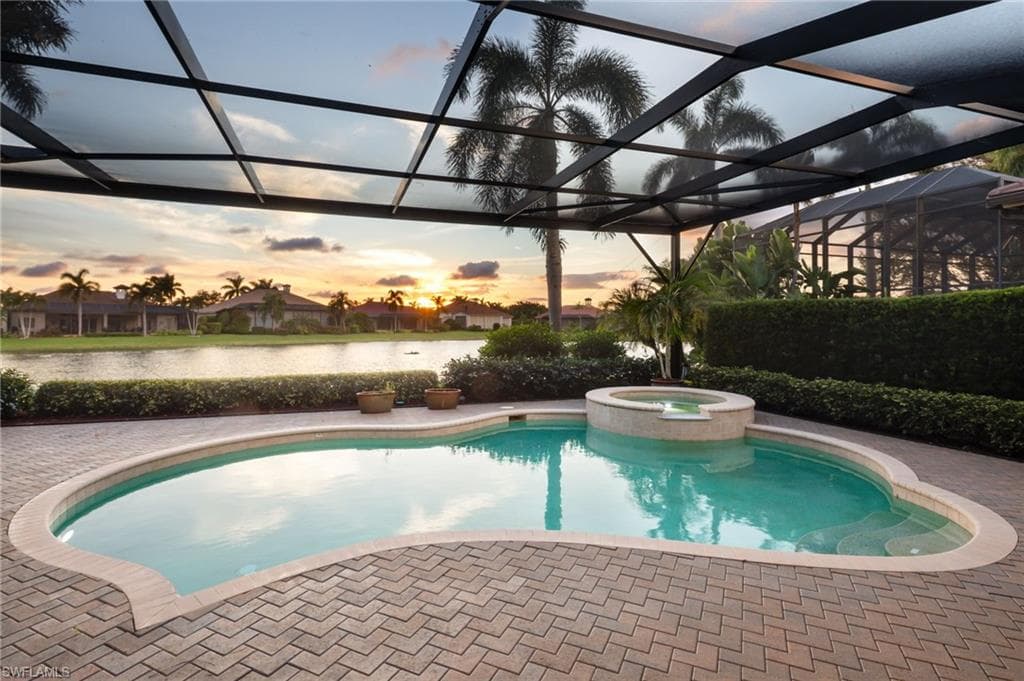 499 Terracina Way, Naples, FL 34119-3