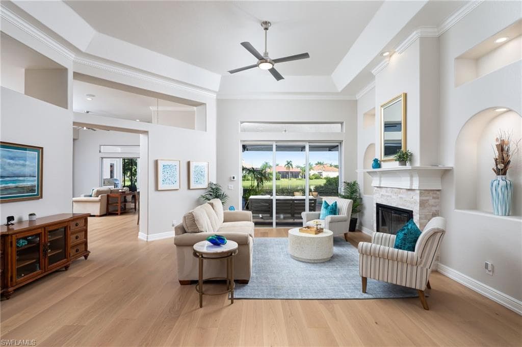 499 Terracina Way, Naples, FL 34119-5