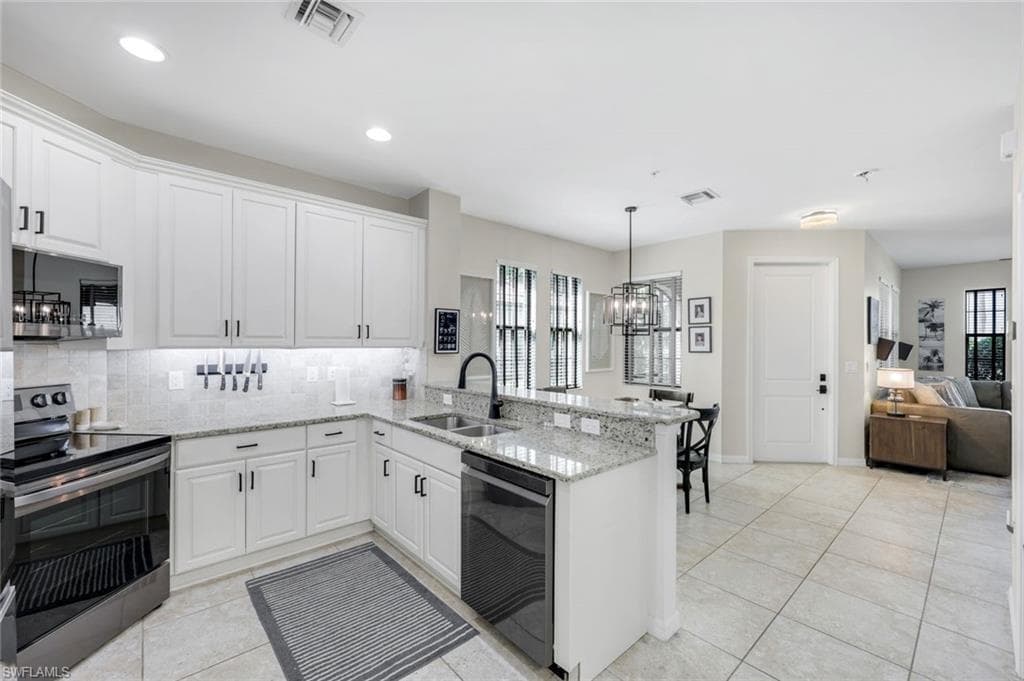 1399 Santiago Cir 1103, Naples, FL 34113-9