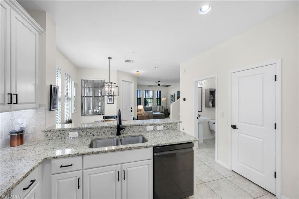 1399 Santiago Cir 1103, Naples, FL 34113-10