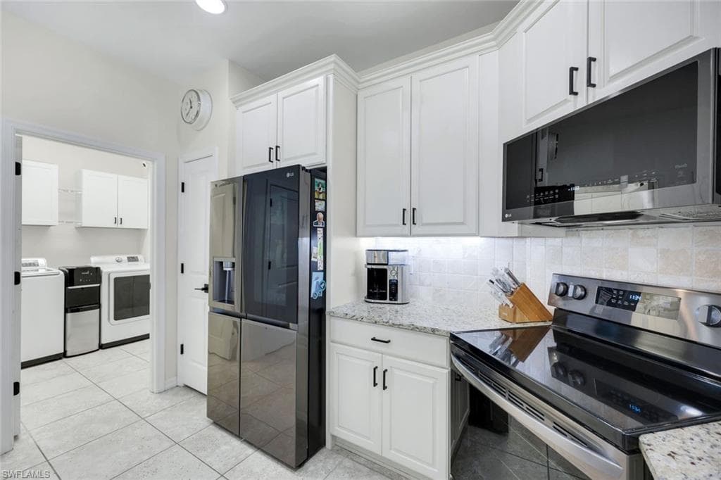 1399 Santiago Cir 1103, Naples, FL 34113-11