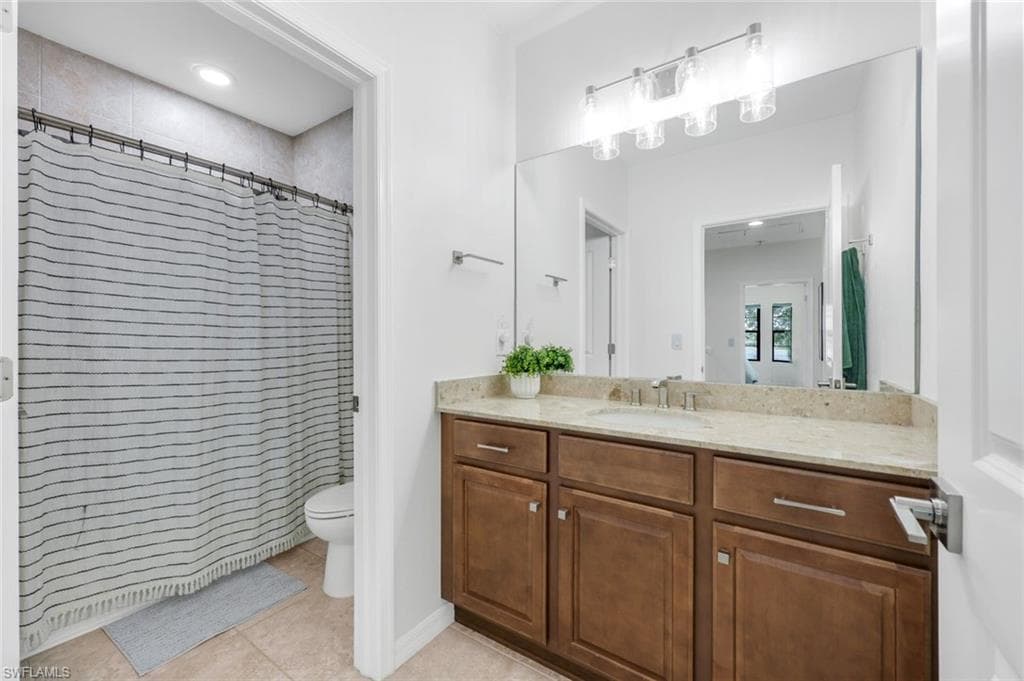1399 Santiago Cir 1103, Naples, FL 34113-21