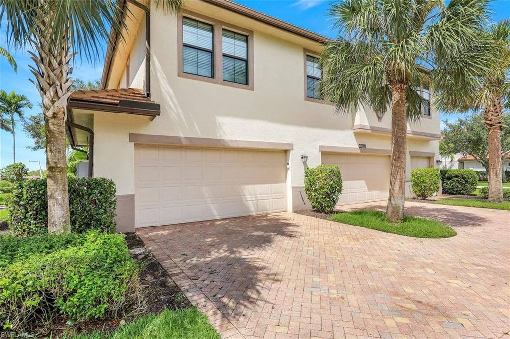 1399 Santiago Cir 1103, Naples, FL 34113-3