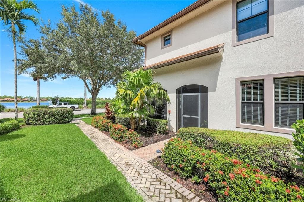 1399 Santiago Cir 1103, Naples, FL 34113-4